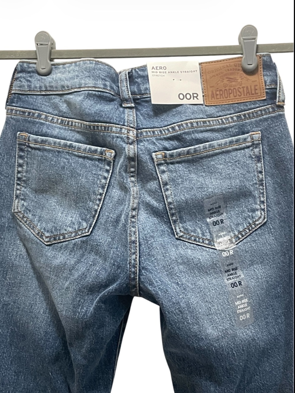 Aeropostale Mid Rise Ankle Straight Blue Jeans - Picture 6 of 12